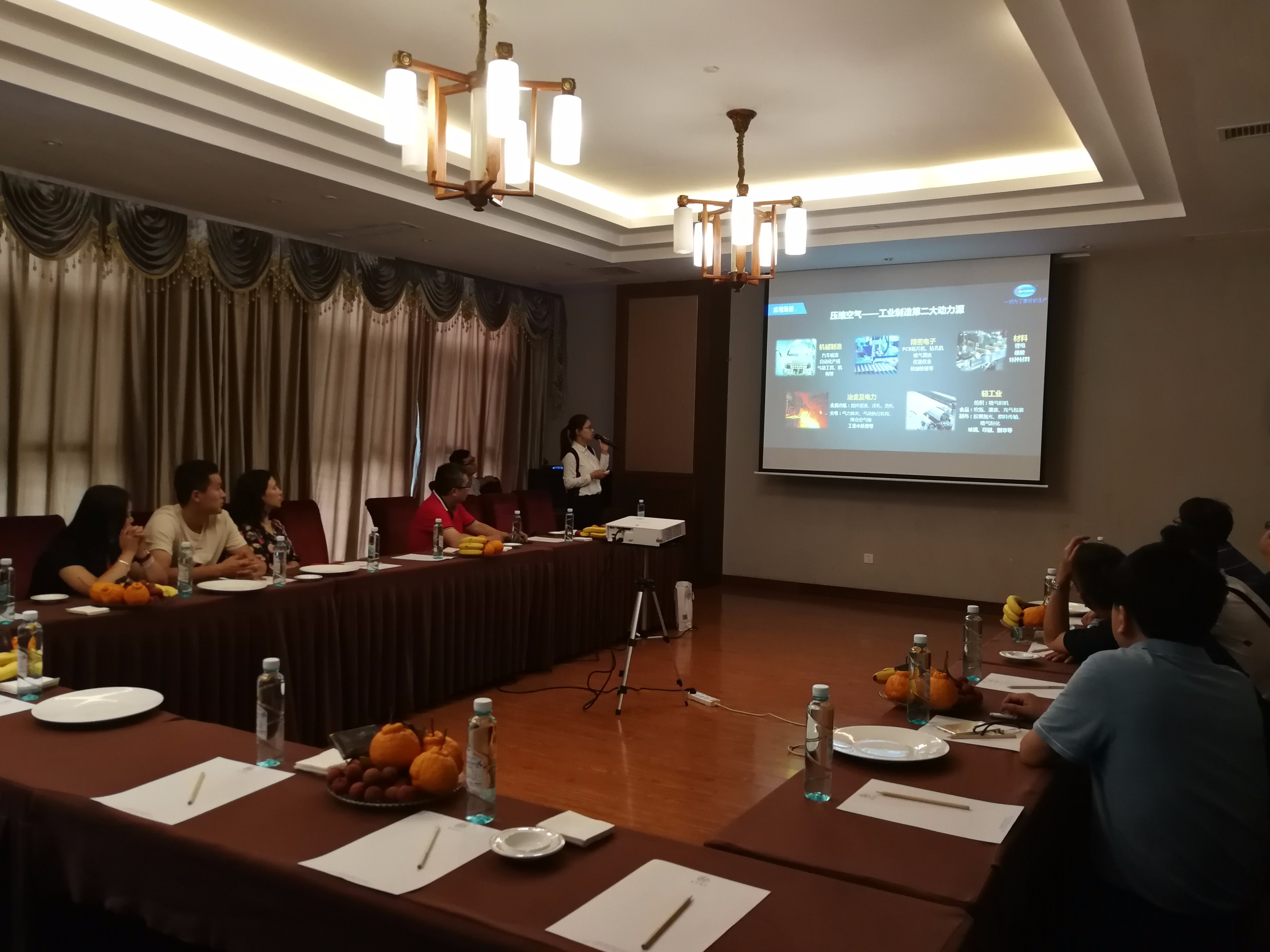 壓縮空氣組合式干燥機(jī)，壓縮空氣干燥機(jī)，冷凍式干燥機(jī)，吸干機(jī)，精密過濾器，吸附式干燥機(jī)