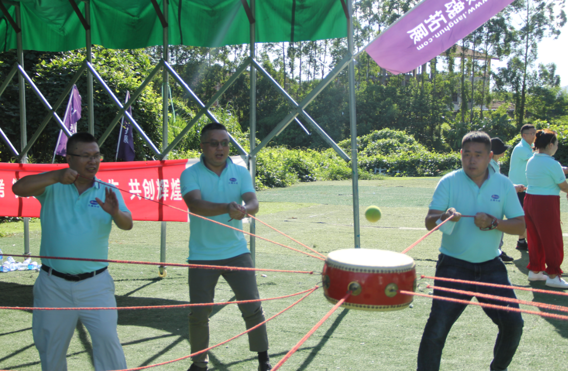 壓縮空氣組合式干燥機(jī)，壓縮空氣干燥機(jī)，冷凍式干燥機(jī)，吸干機(jī)，精密過(guò)濾器，吸附式干燥機(jī)