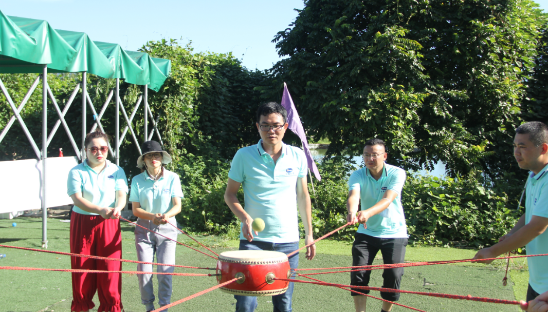 壓縮空氣組合式干燥機(jī)，壓縮空氣干燥機(jī)，冷凍式干燥機(jī)，吸干機(jī)，精密過(guò)濾器，吸附式干燥機(jī)