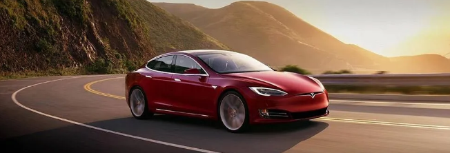 行業(yè)應(yīng)用 - 為什么說壓縮空氣對(duì)汽車噴涂至關(guān)重要？